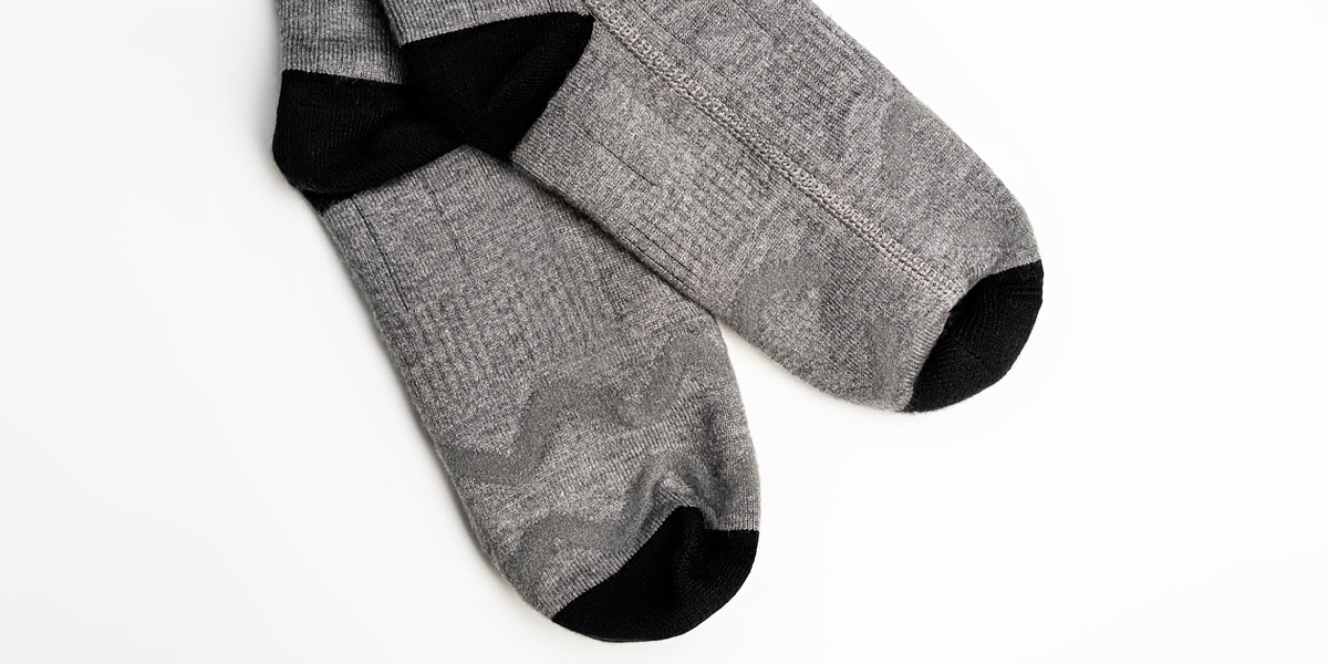 Men'S Women'S Heating Socks, Electric Heating Socks with Two 5000 Mah Power Banks, Winter Ski Heating Socks, Suitable for Winter Outdoor, Skiing, Hiking, Hand Washable, Valentine'S Day Gifts, Christmas Gifts, New Year'S Gifts