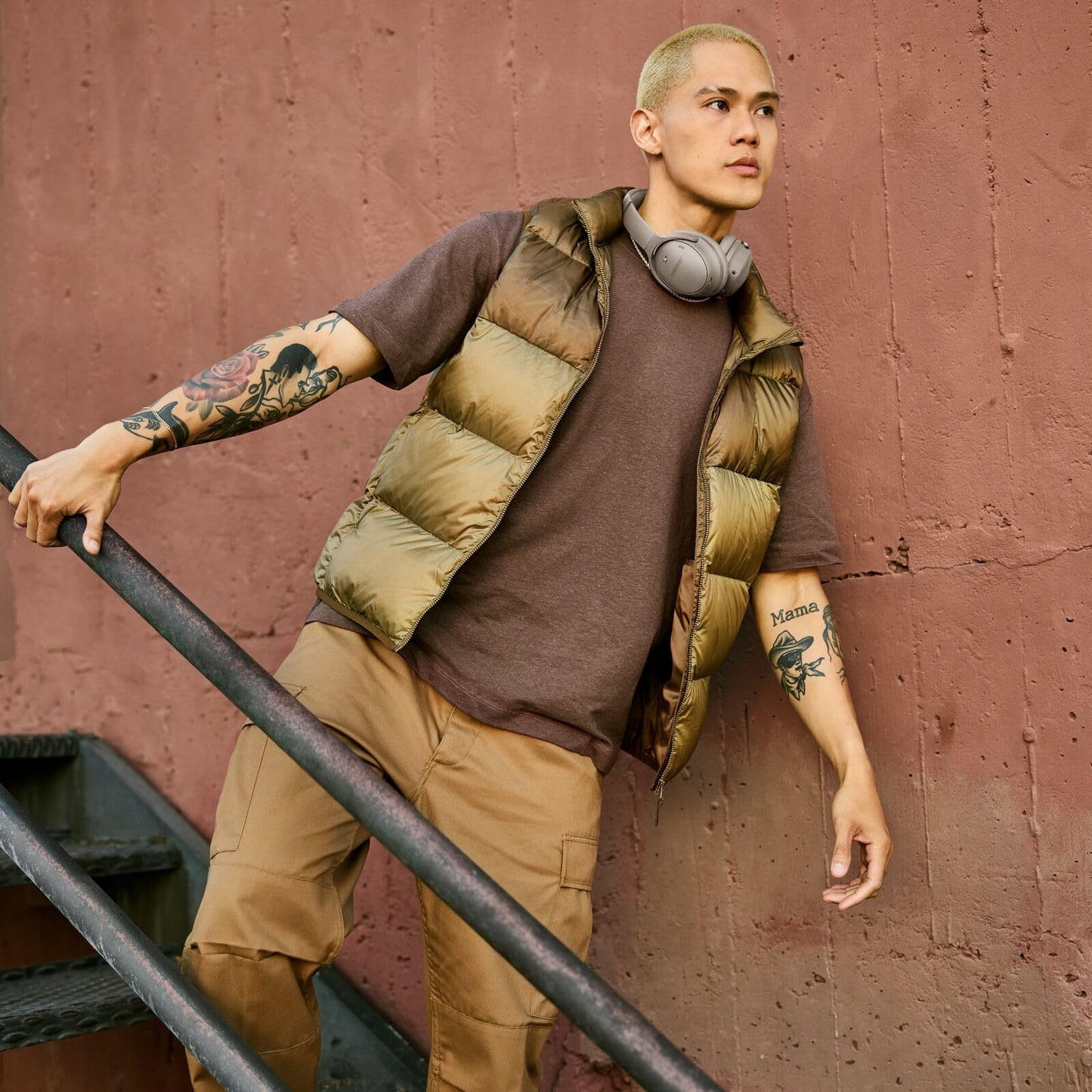 Bose QuietComfort Bluetooth Headphones, Wireless Headphones with Active Over Ear Noise Cancelling and Mic, Deep Bass, Up to 24 Hours of Playtime - Best for Christmas, Perfect Birthday Gift for Women and Men